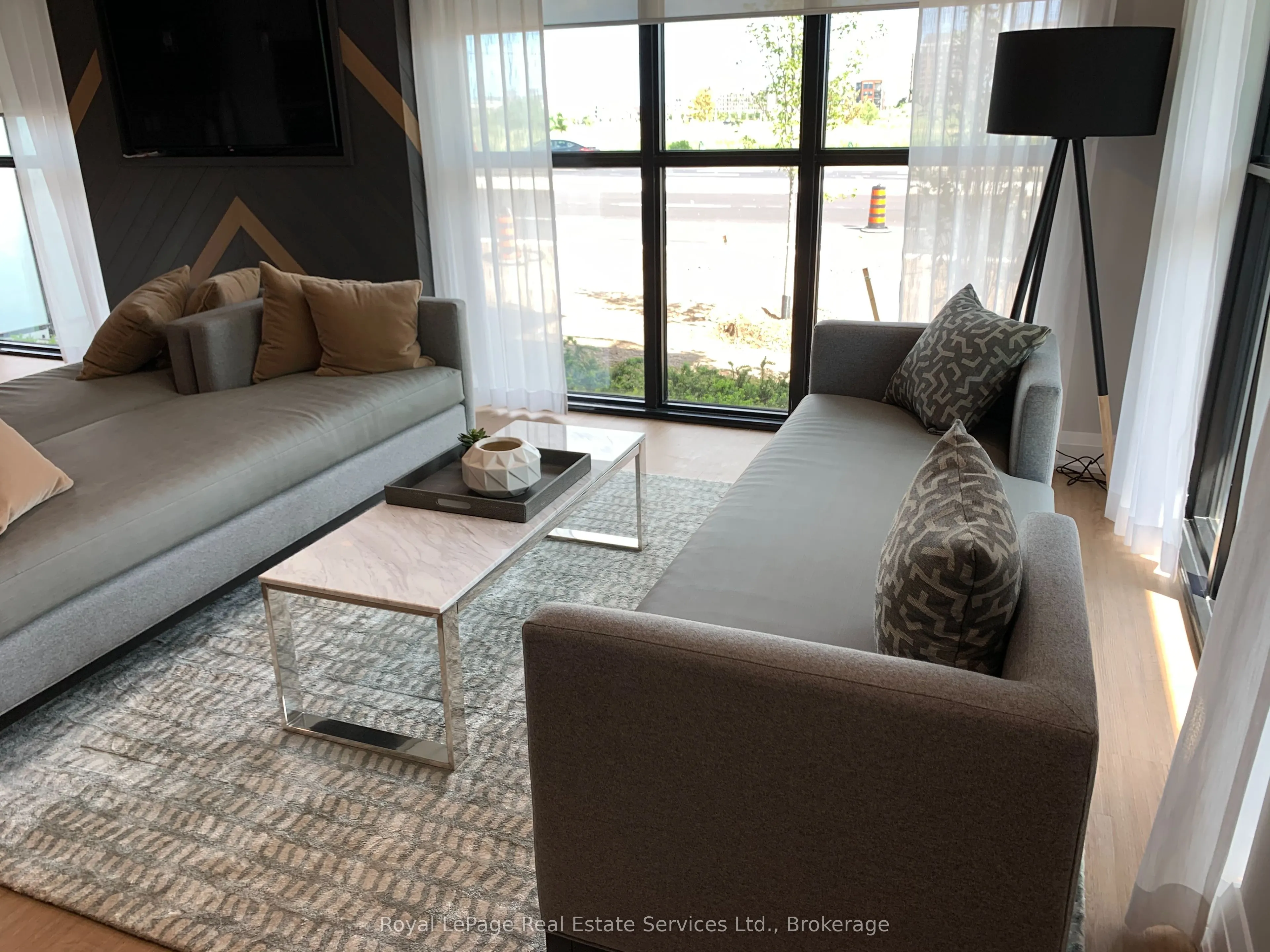 128 GROVEWOOD Common, #132