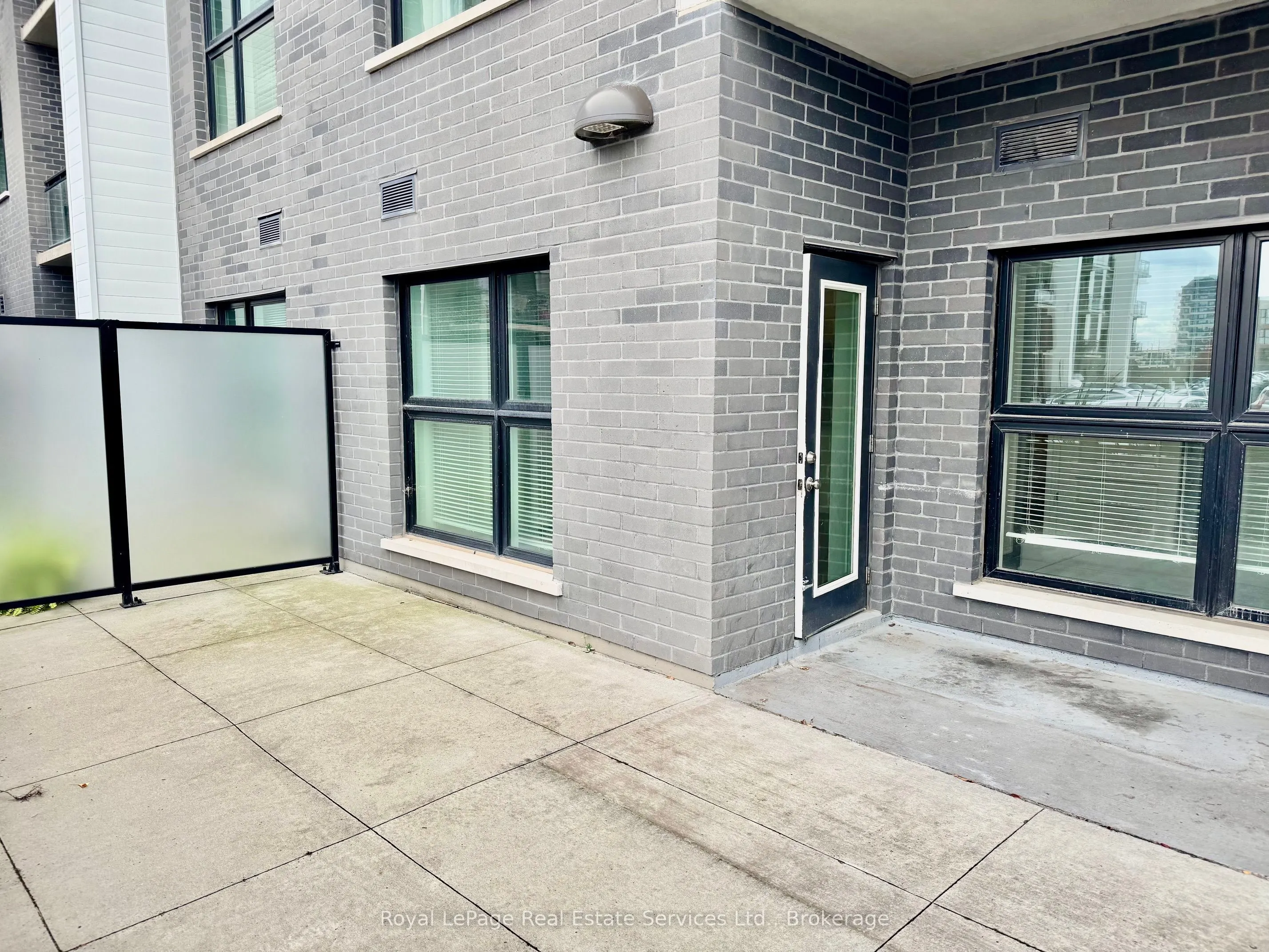 128 GROVEWOOD Common, #132