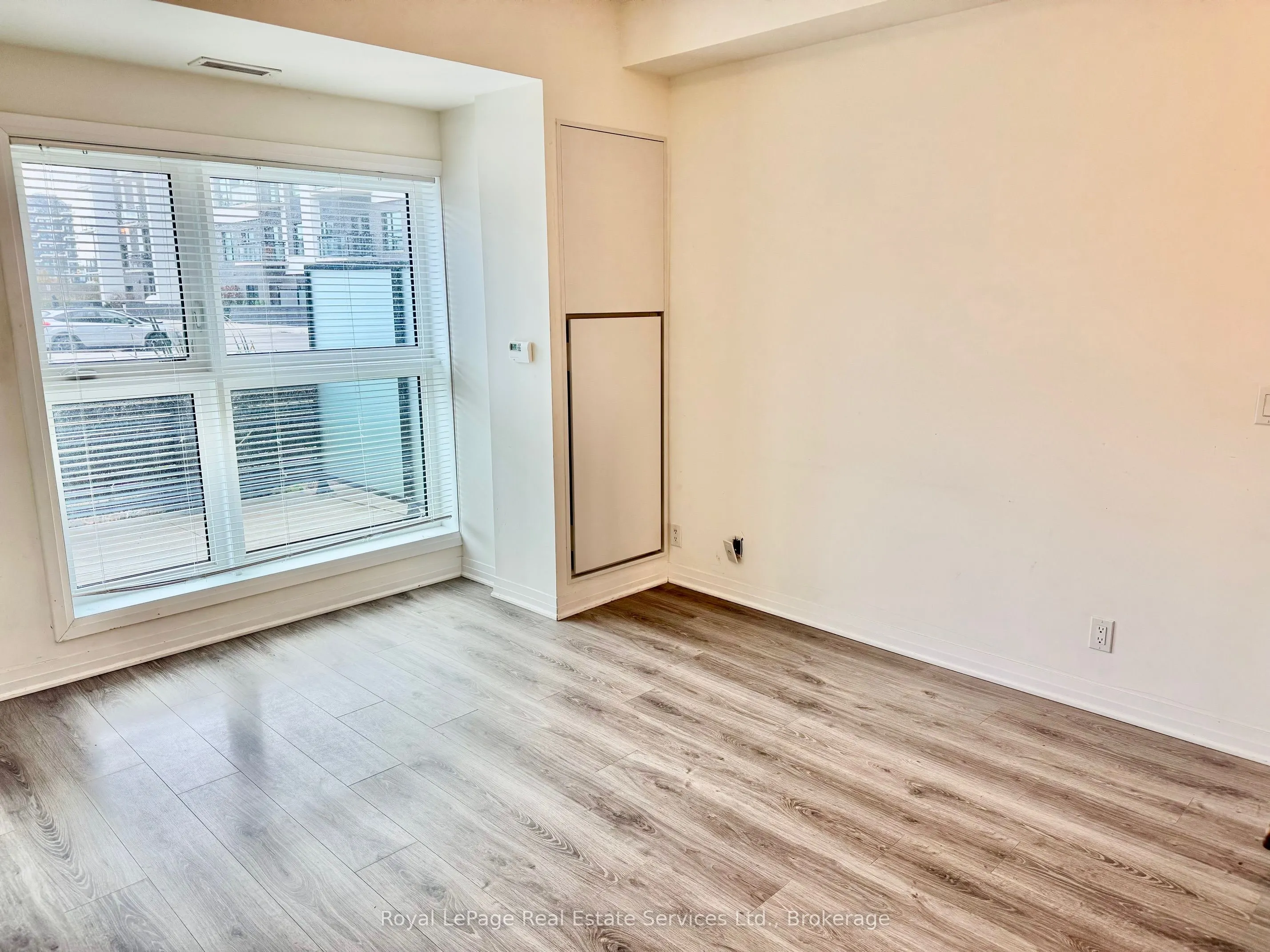 128 GROVEWOOD Common, #132