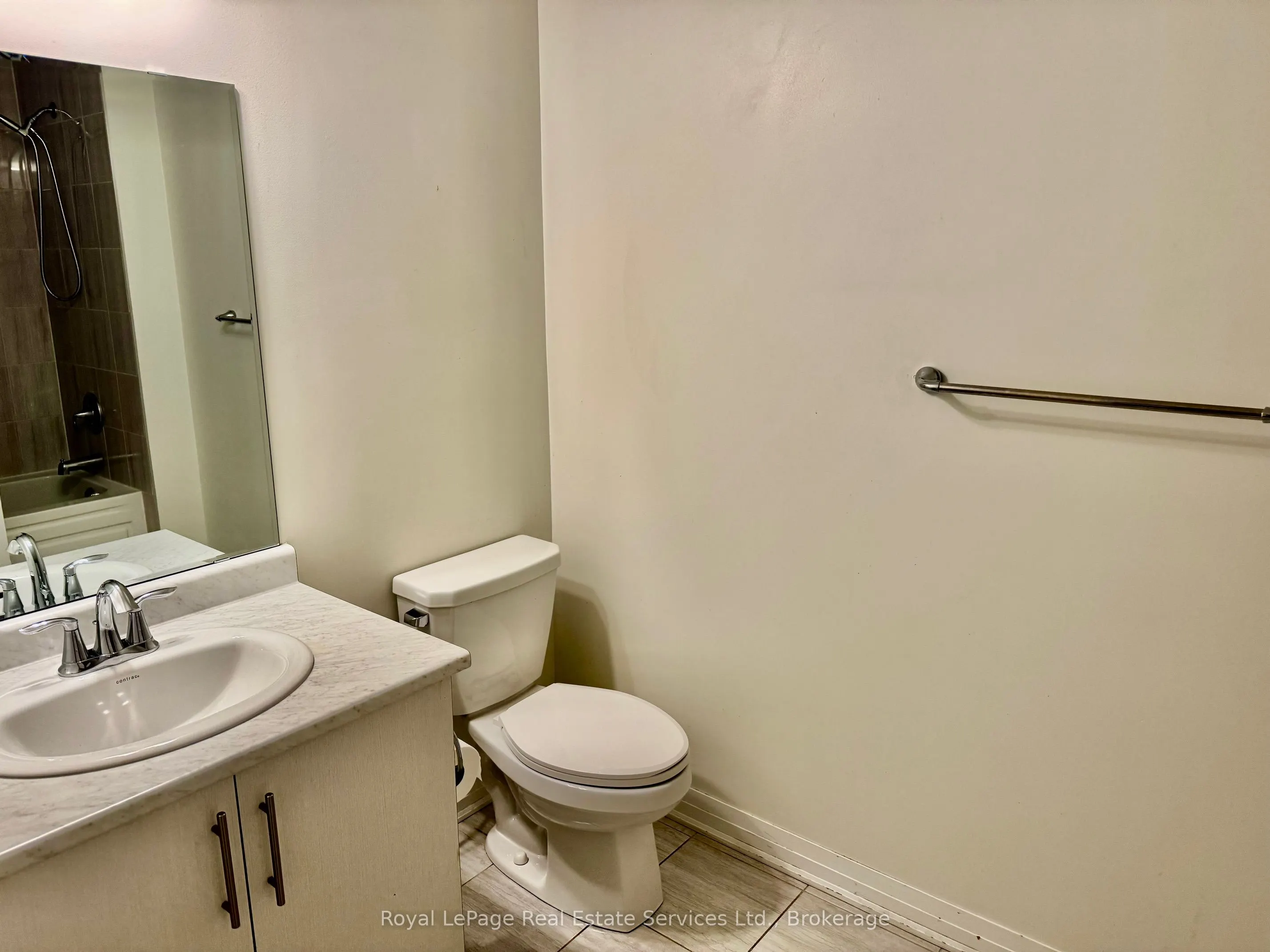 128 GROVEWOOD Common, #132