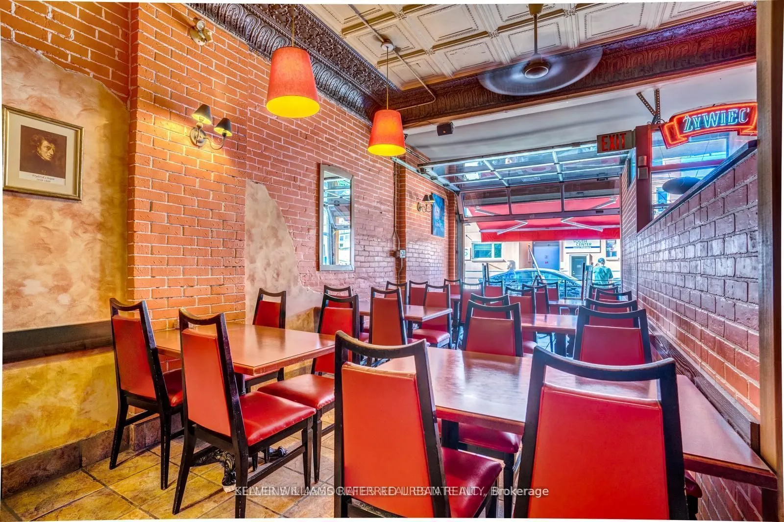 165 Roncesvalles Avenue