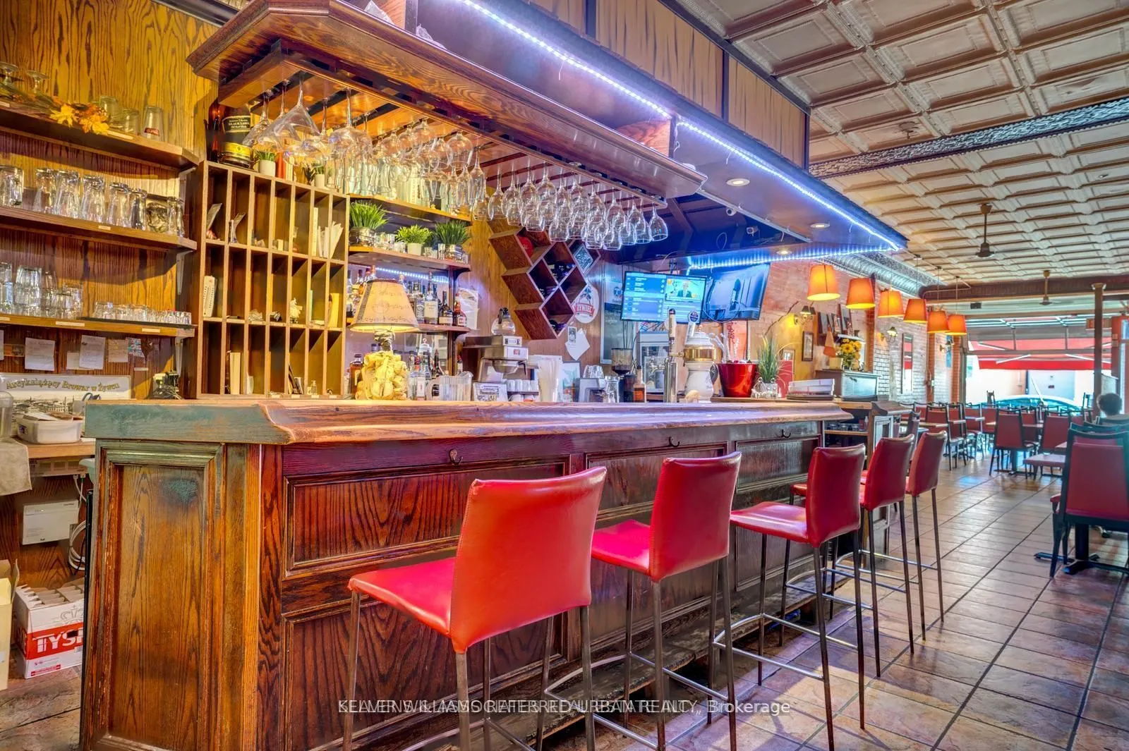 165 Roncesvalles Avenue