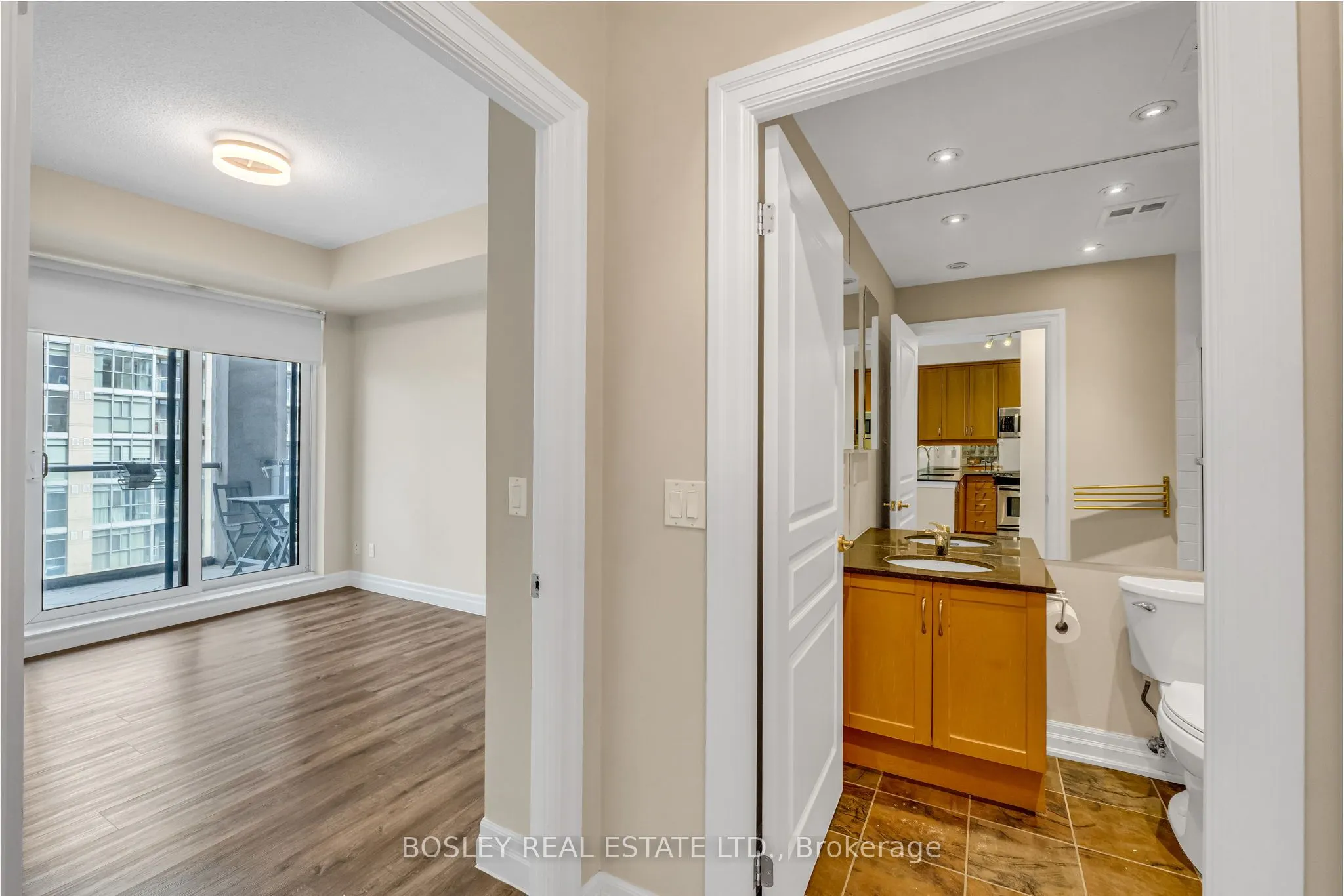 2083 Lake Shore Boulevard W, #1109