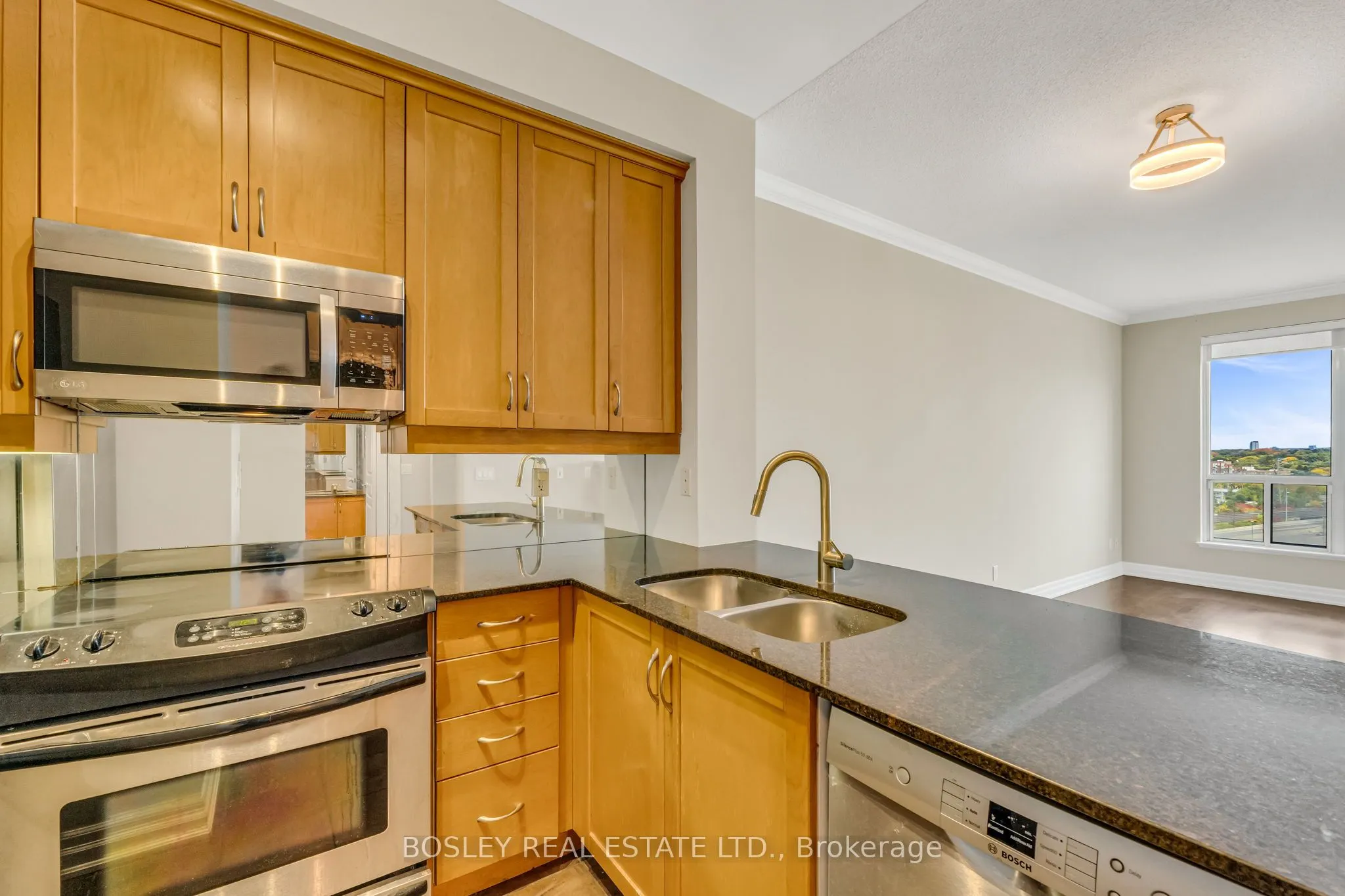 2083 Lake Shore Boulevard W, #1109