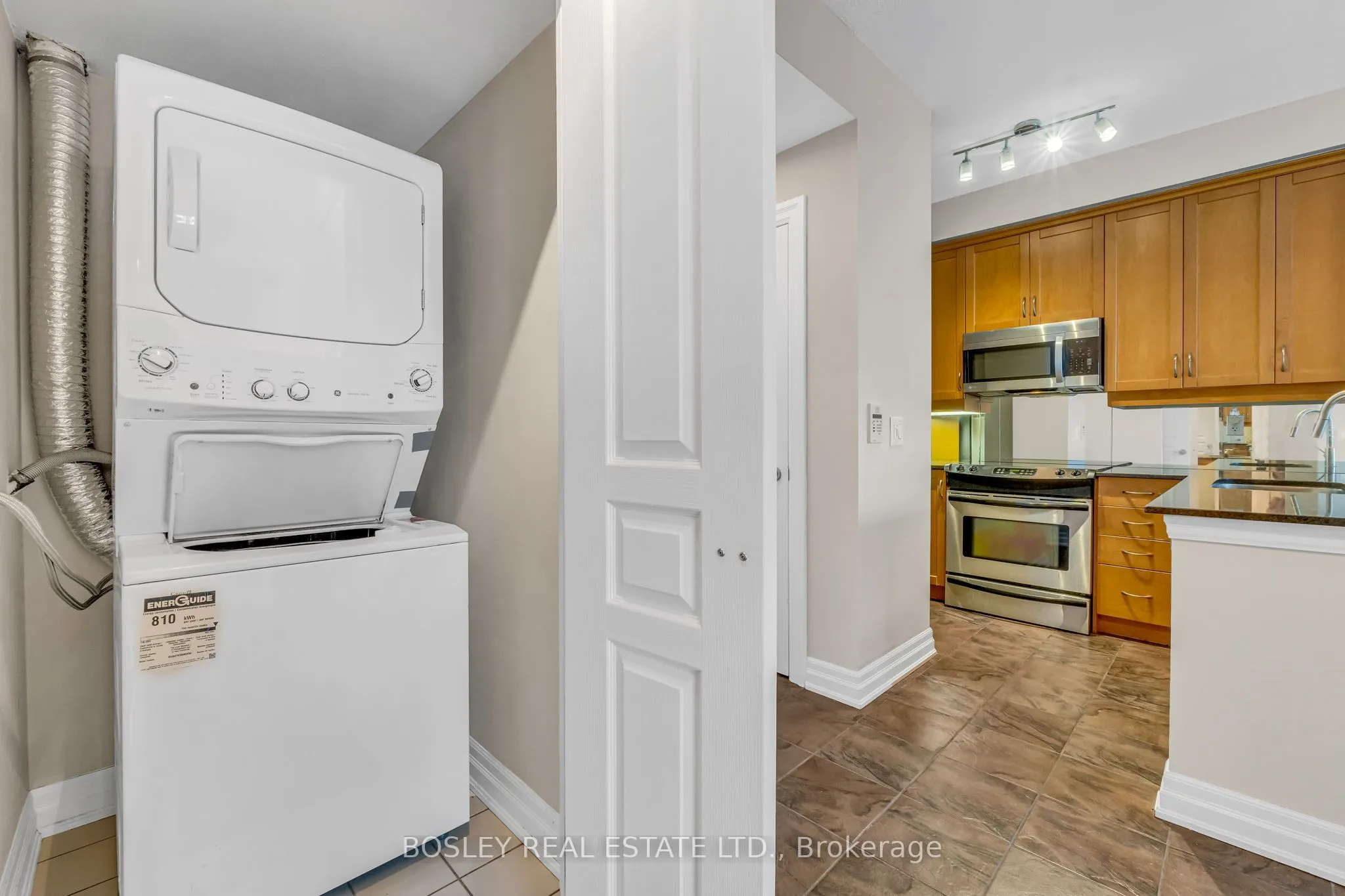 2083 Lake Shore Boulevard W, #1109