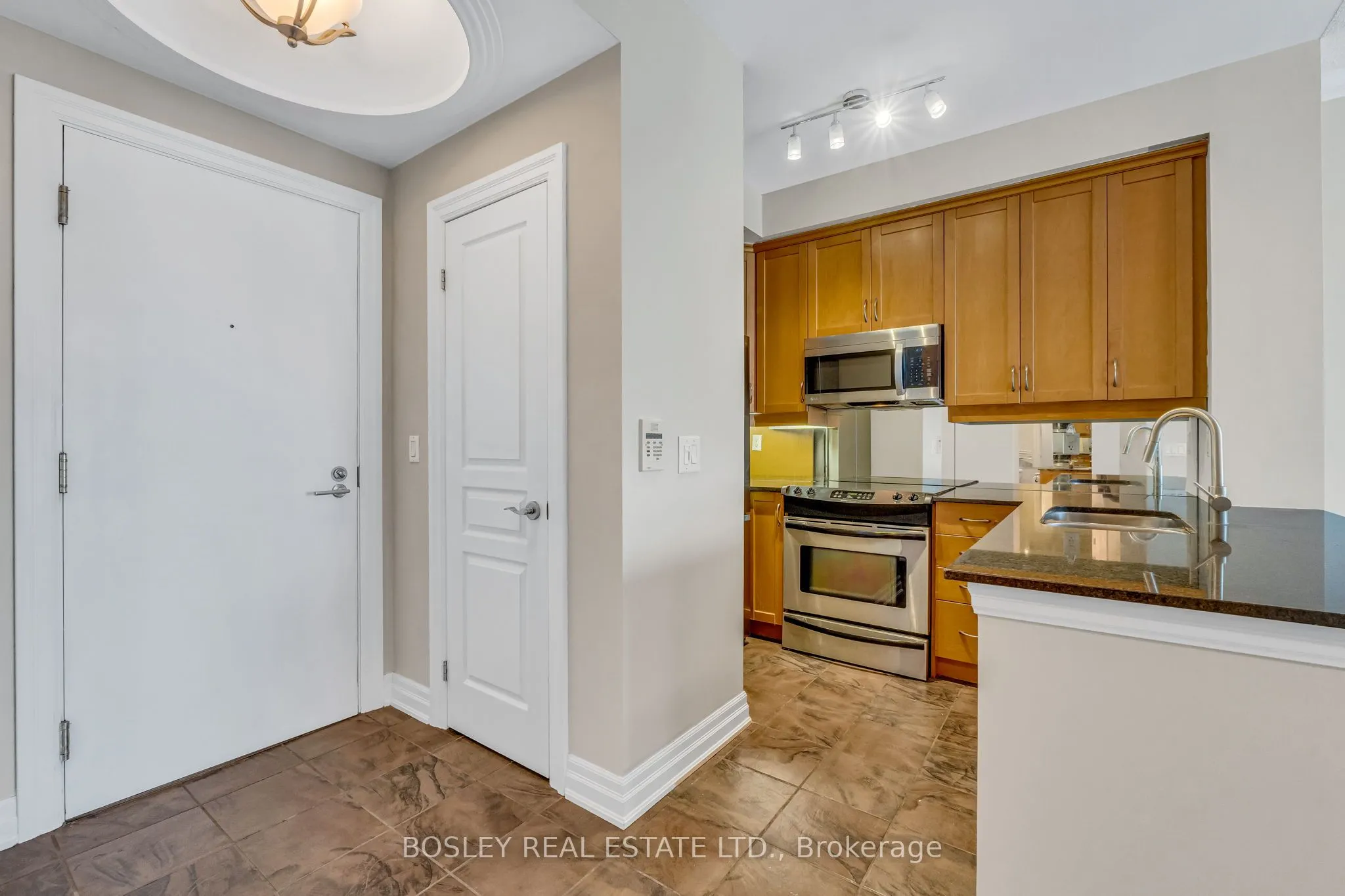 2083 Lake Shore Boulevard W, #1109