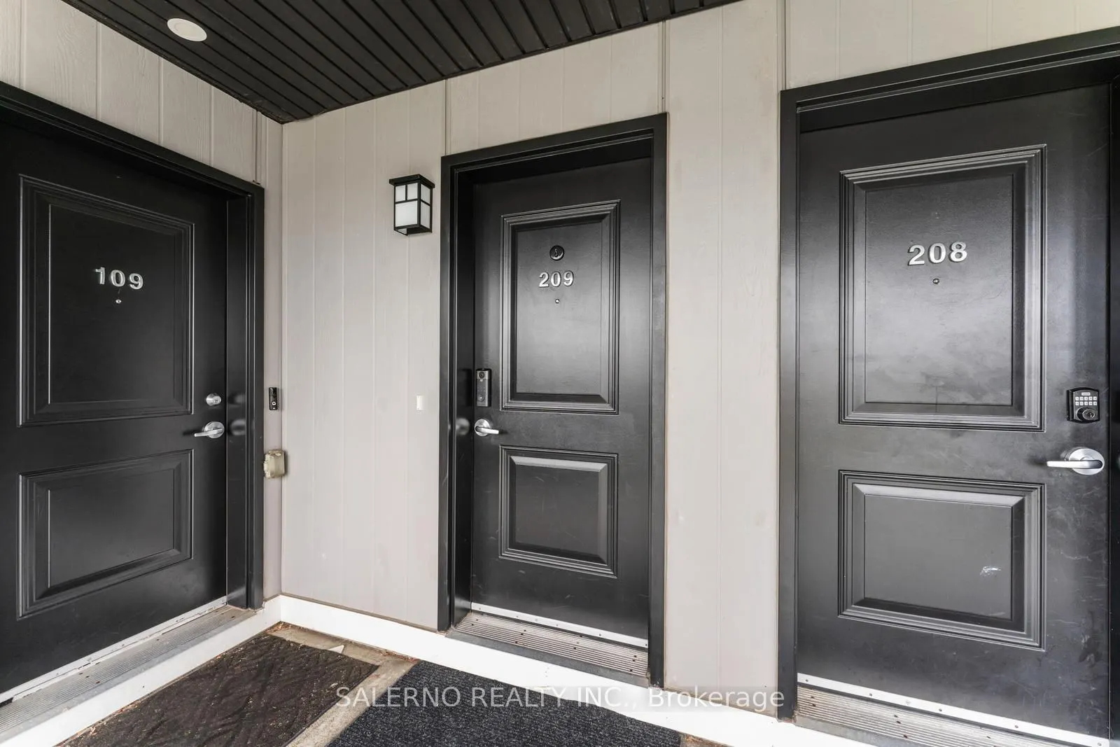 1206 Main Street E, #209