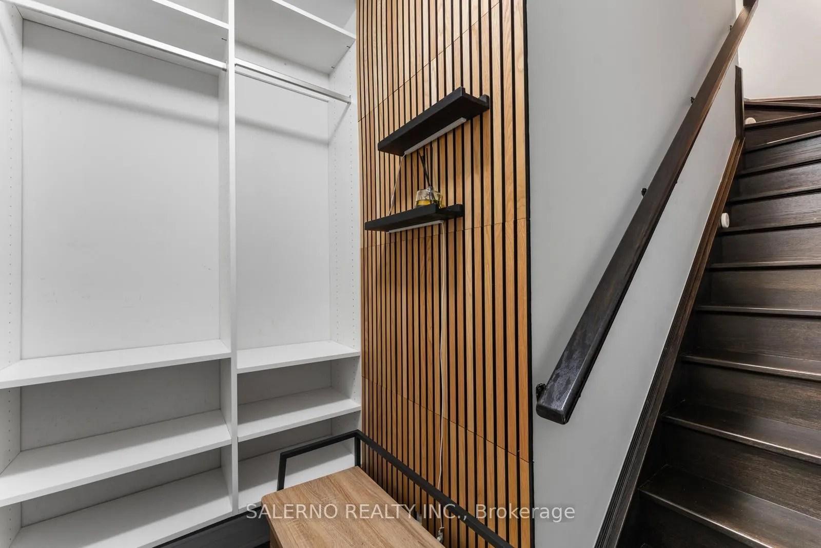 1206 Main Street E, #209