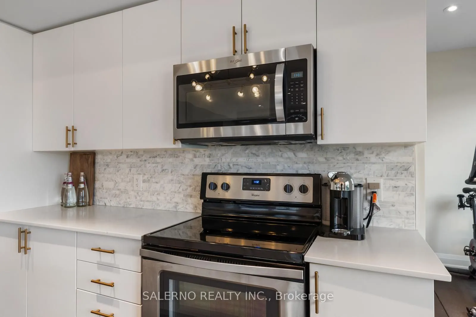 1206 Main Street E, #209