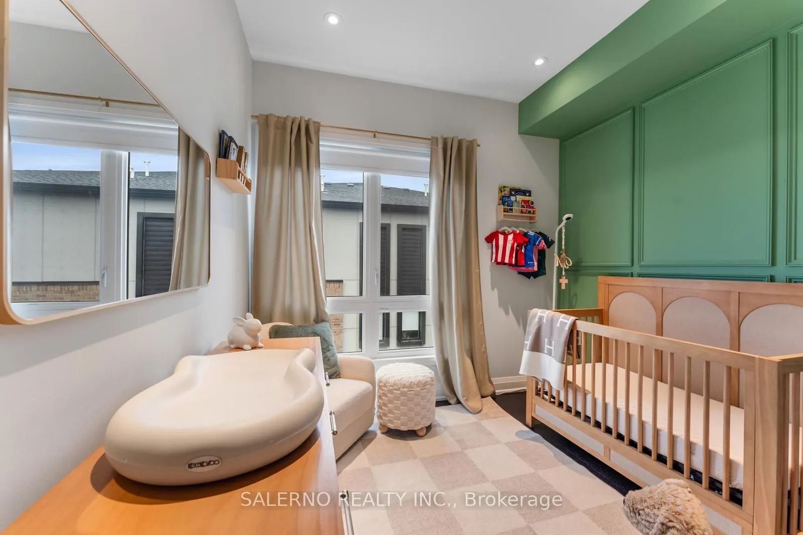 1206 Main Street E, #209