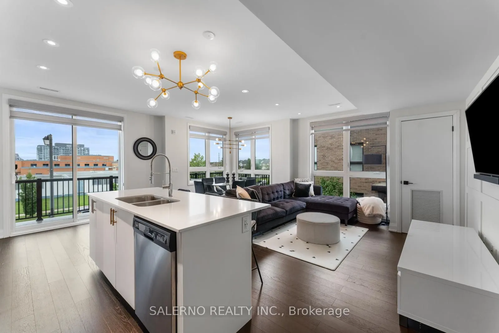 1206 Main Street E, #209