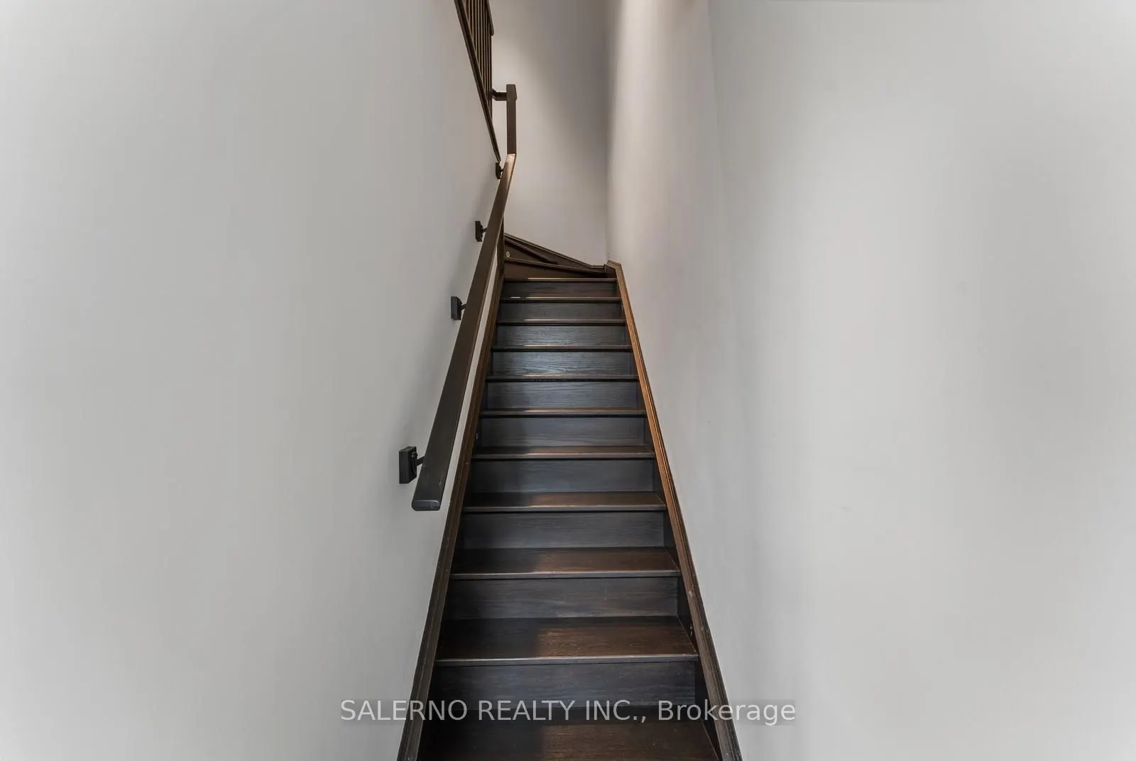 1206 Main Street E, #209