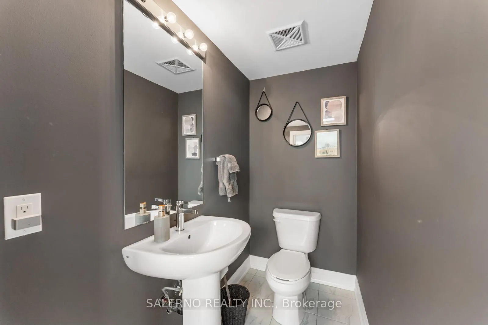 1206 Main Street E, #209