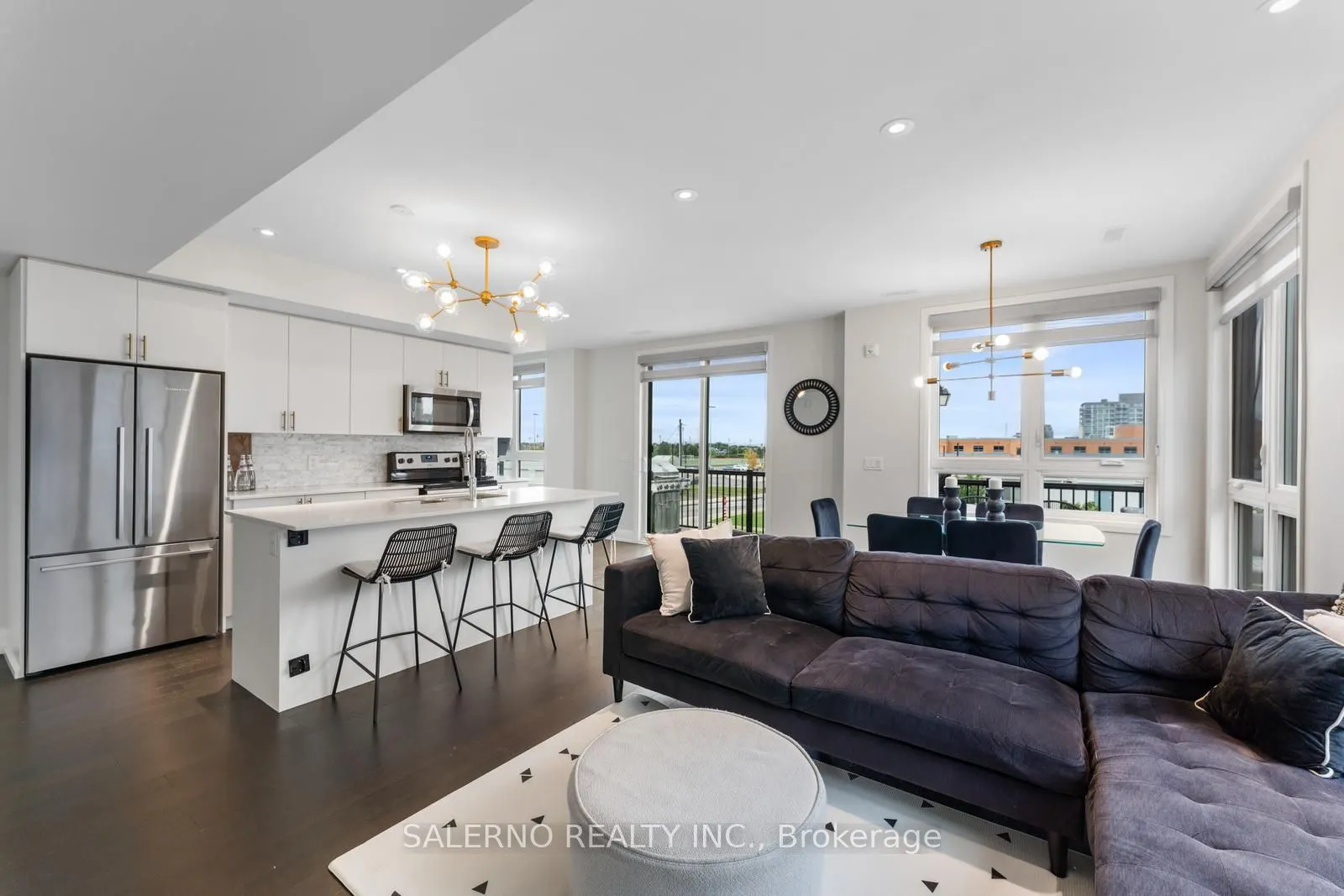 1206 Main Street E, #209