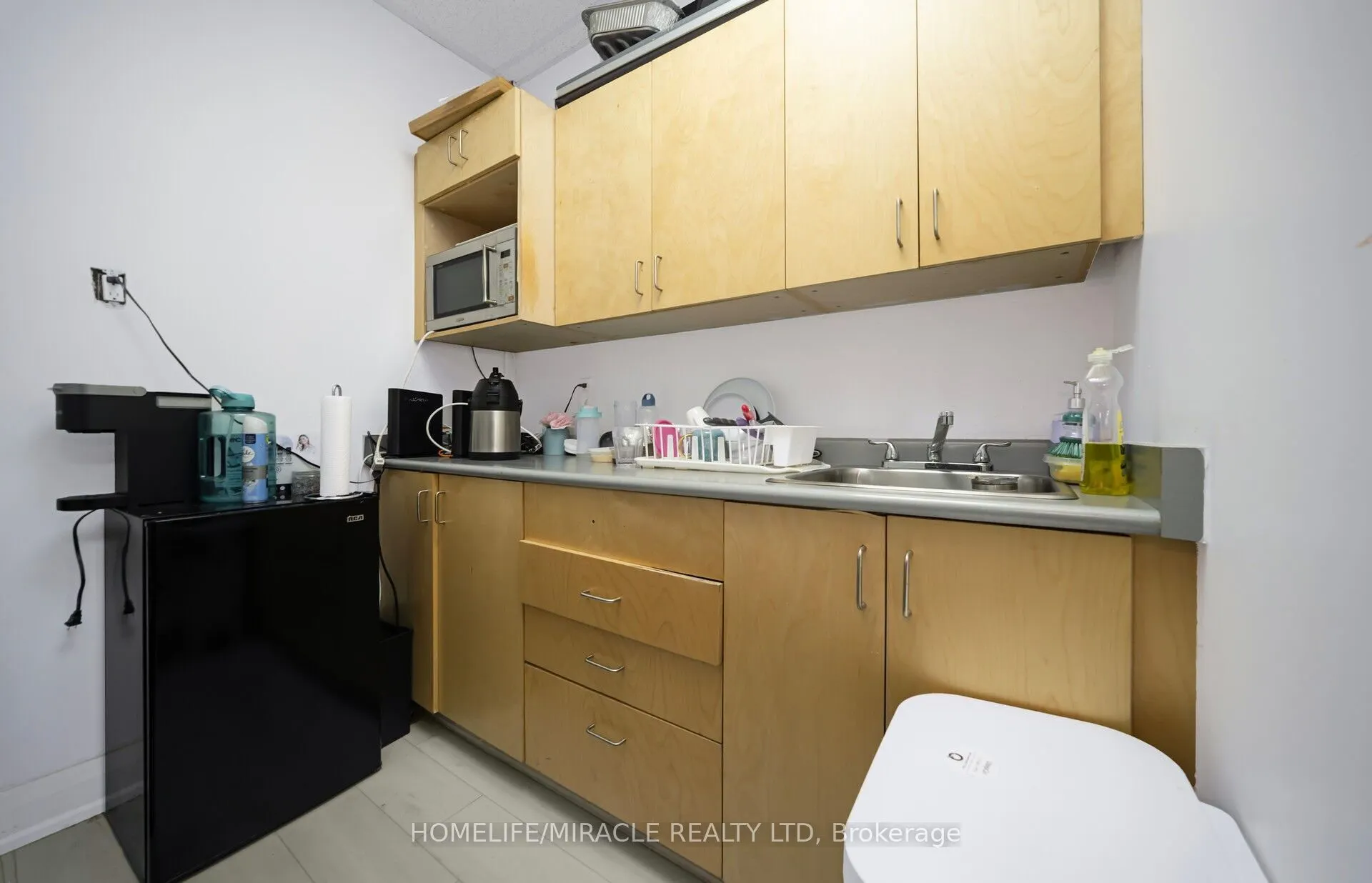 2250 Bovaird Drive E, #313