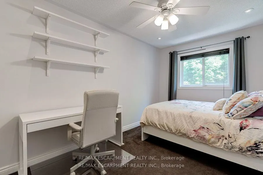 2151 Walkers Line, #19