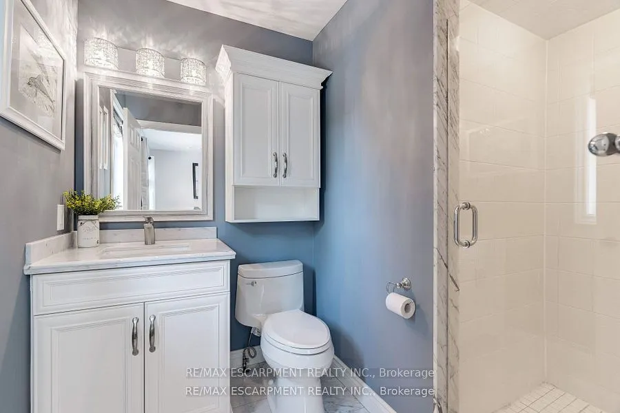 2151 Walkers Line, #19