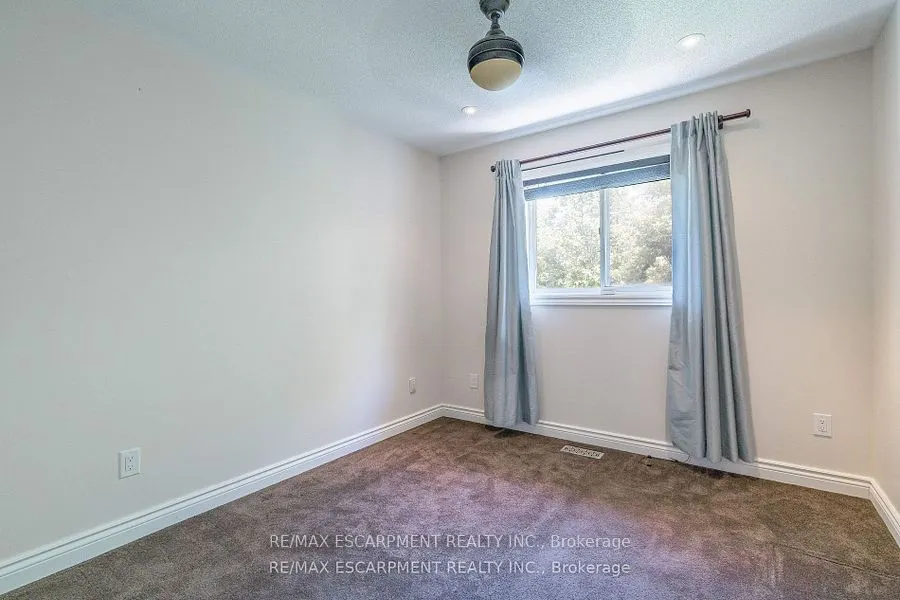 2151 Walkers Line, #19