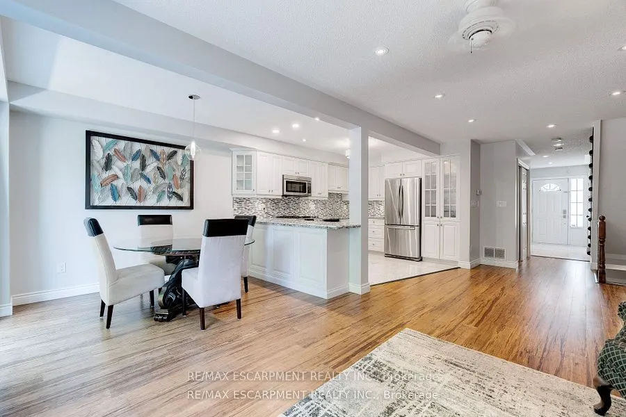 2151 Walkers Line, #19