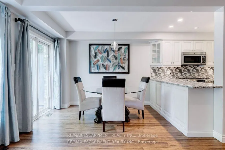 2151 Walkers Line, #19