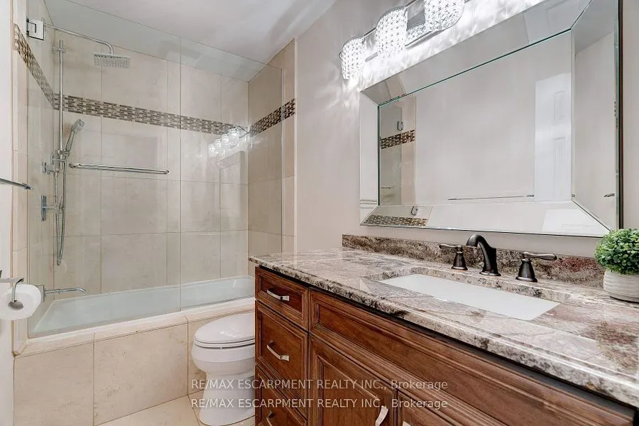 2151 Walkers Line, #19