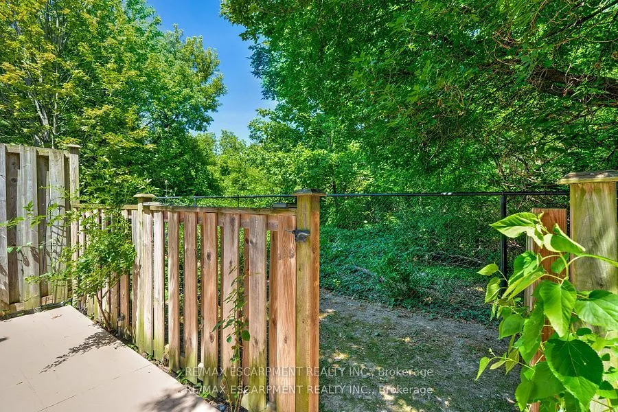 2151 Walkers Line, #19