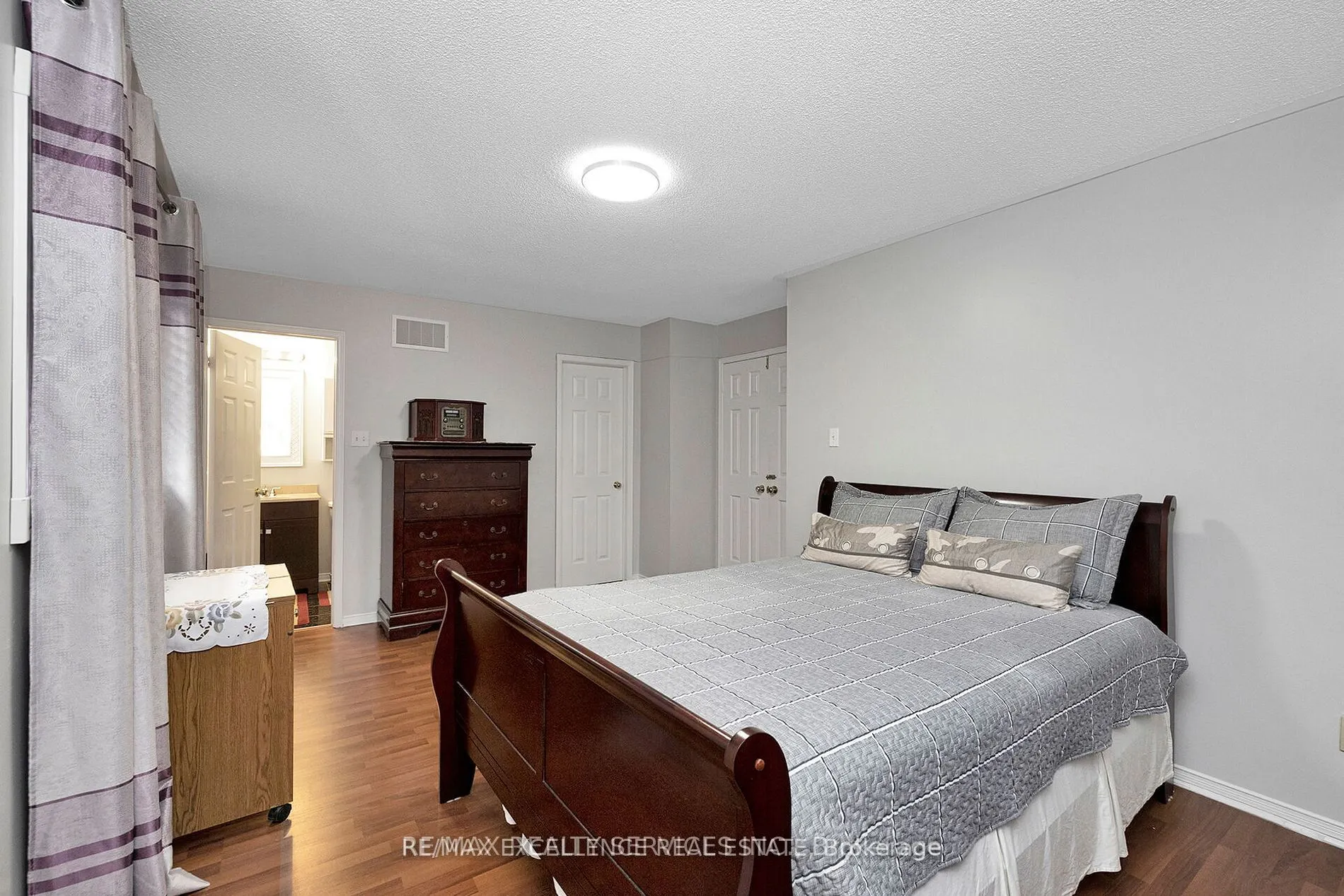 71 Rocky Mountain Crescent