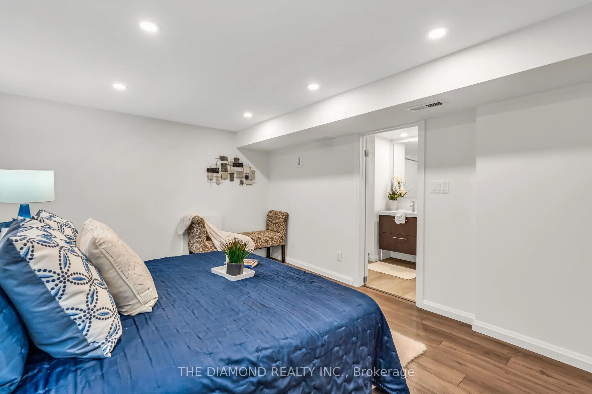 10 Cranston Road
