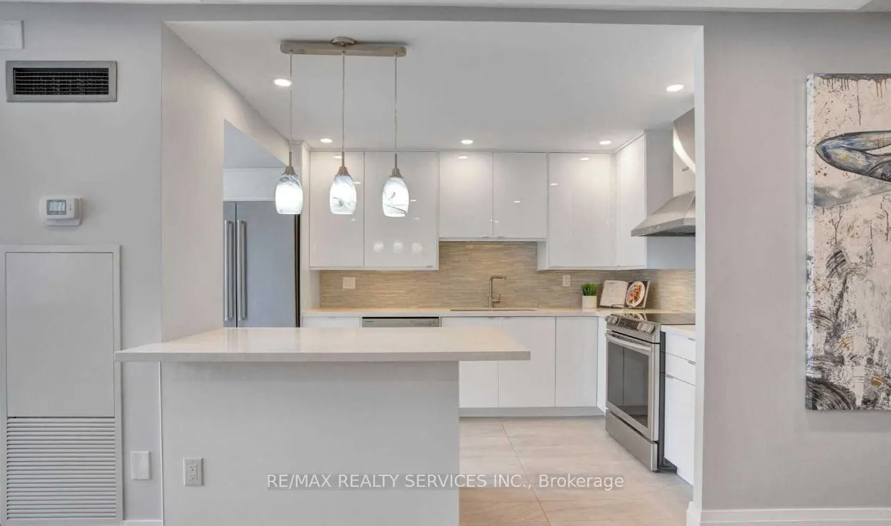 350 Webb Drive, #407