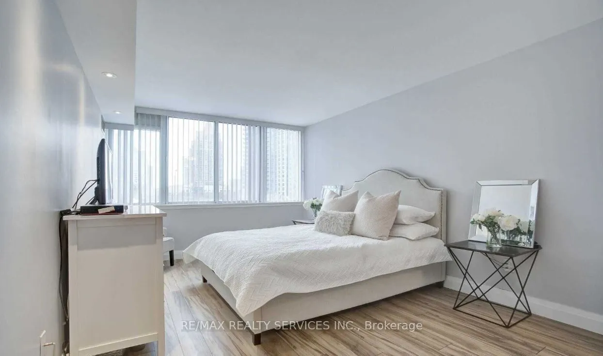 350 Webb Drive, #407