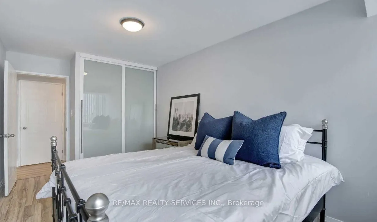 350 Webb Drive, #407