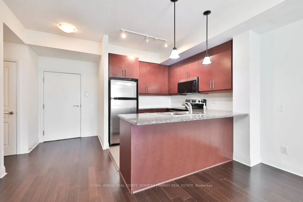 1 Hurontario Street, #1606