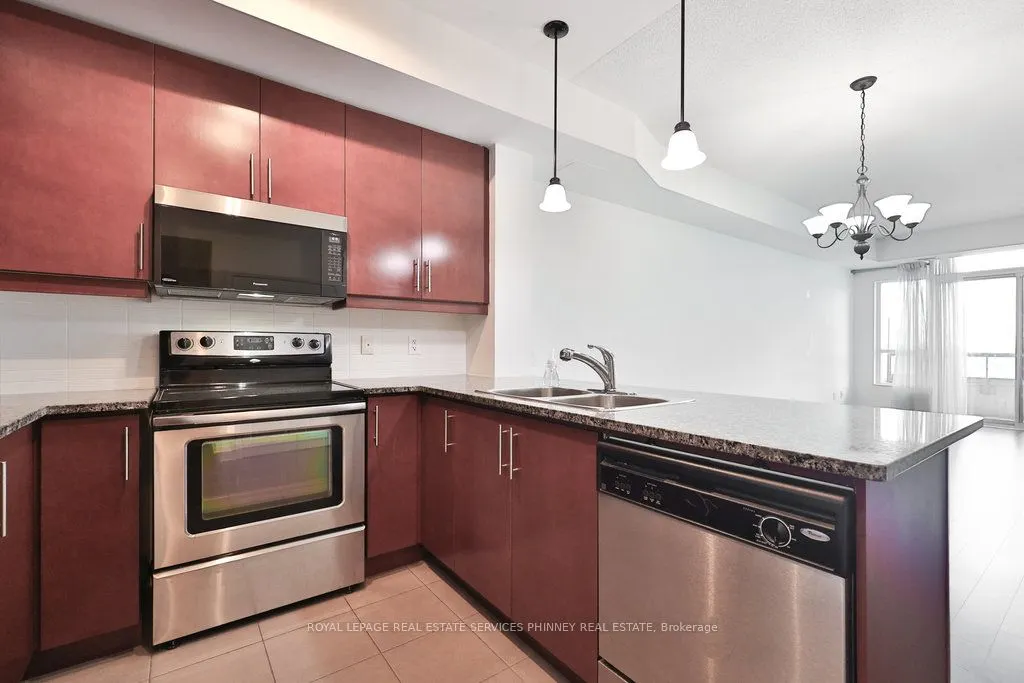 1 Hurontario Street, #1606