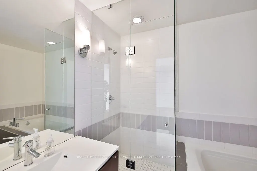 1 Hurontario Street, #1606