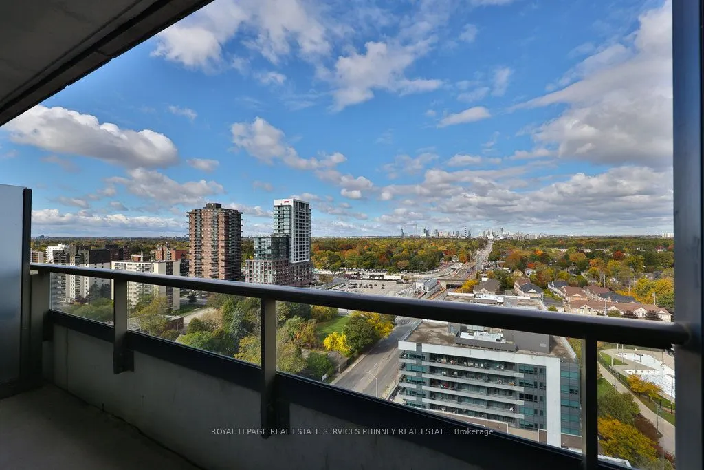 1 Hurontario Street, #1606