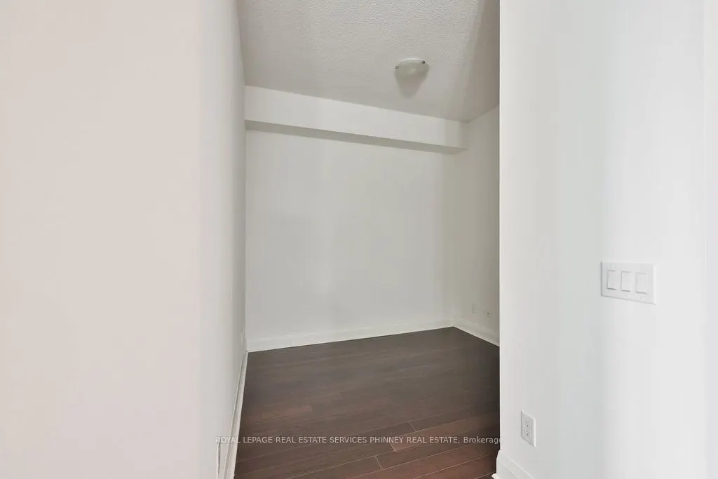 1 Hurontario Street, #1606