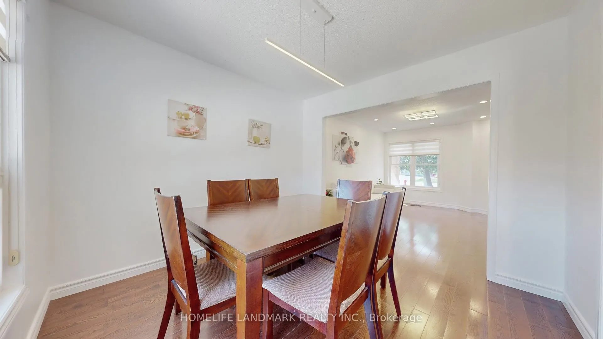 373 Kingsbridge Garden Circle