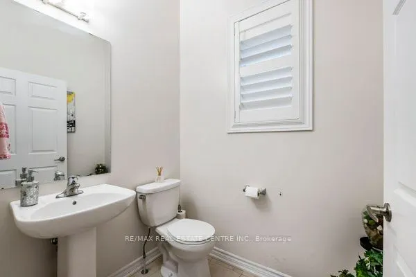 50 Royal Fern Crescent