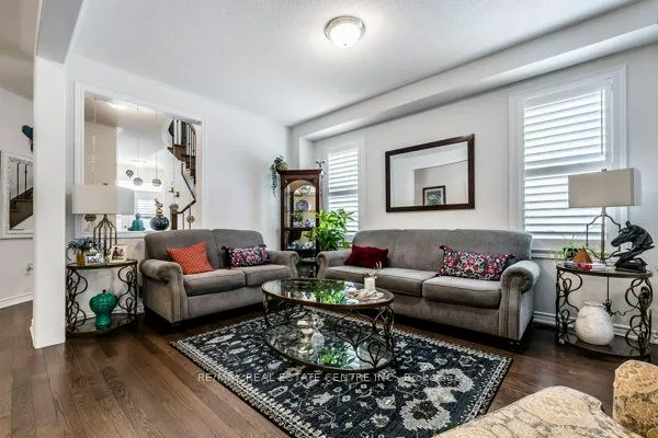 50 Royal Fern Crescent