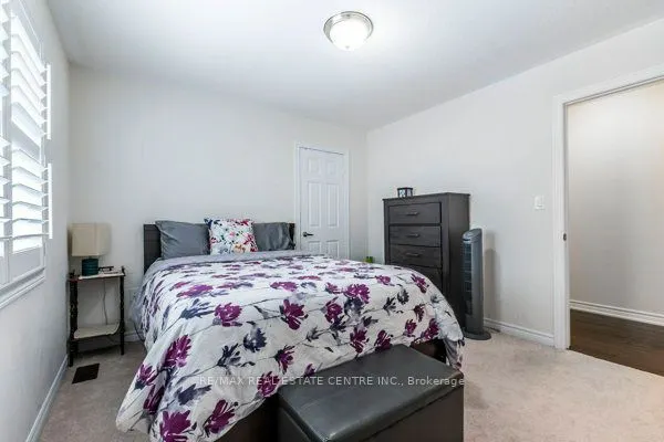 50 Royal Fern Crescent