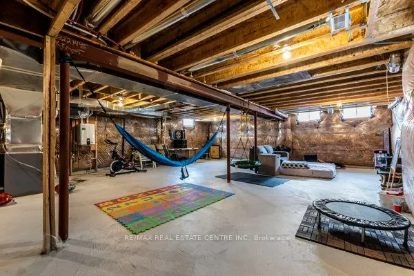 50 Royal Fern Crescent