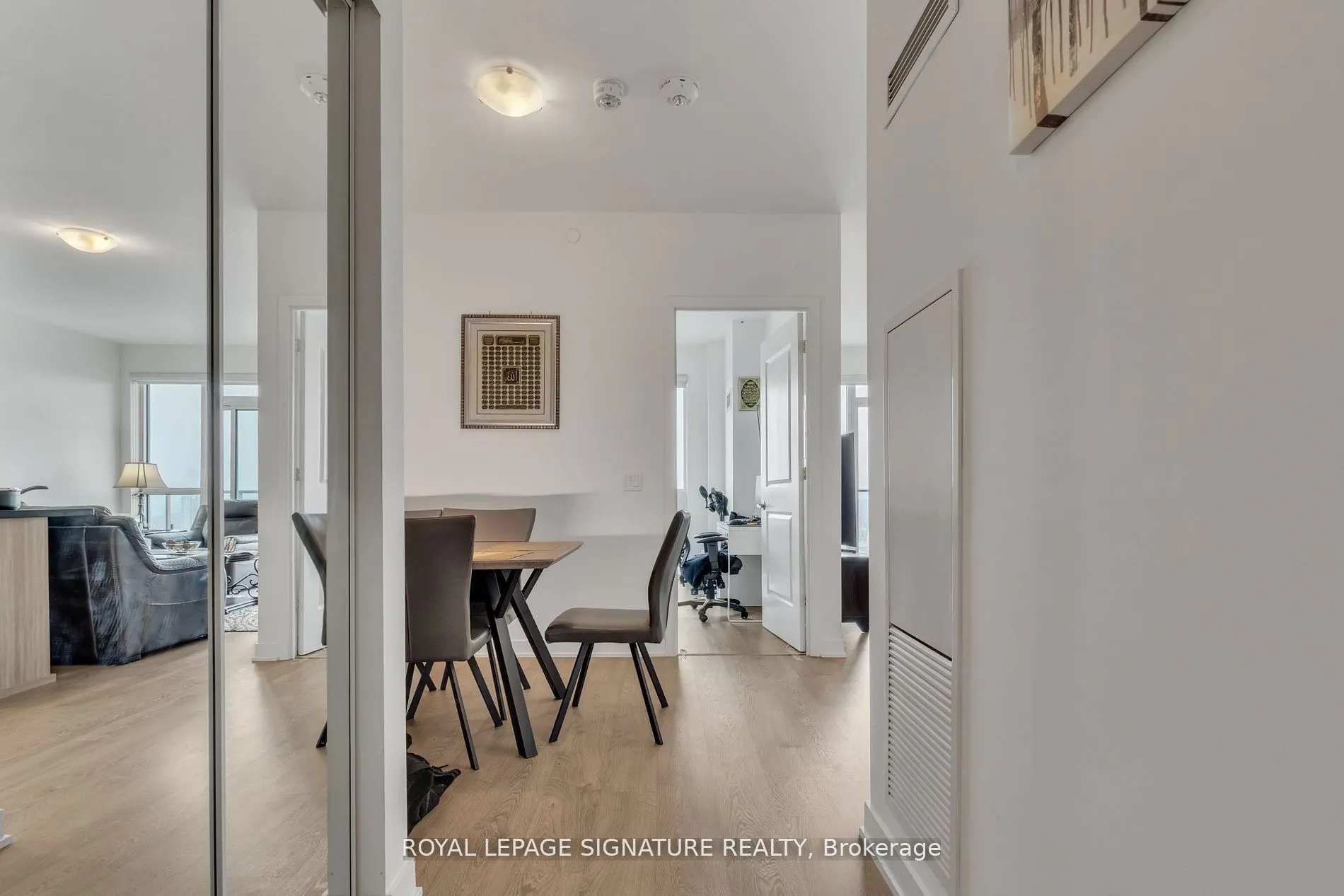 4677 Glen Erin Drive, #1602