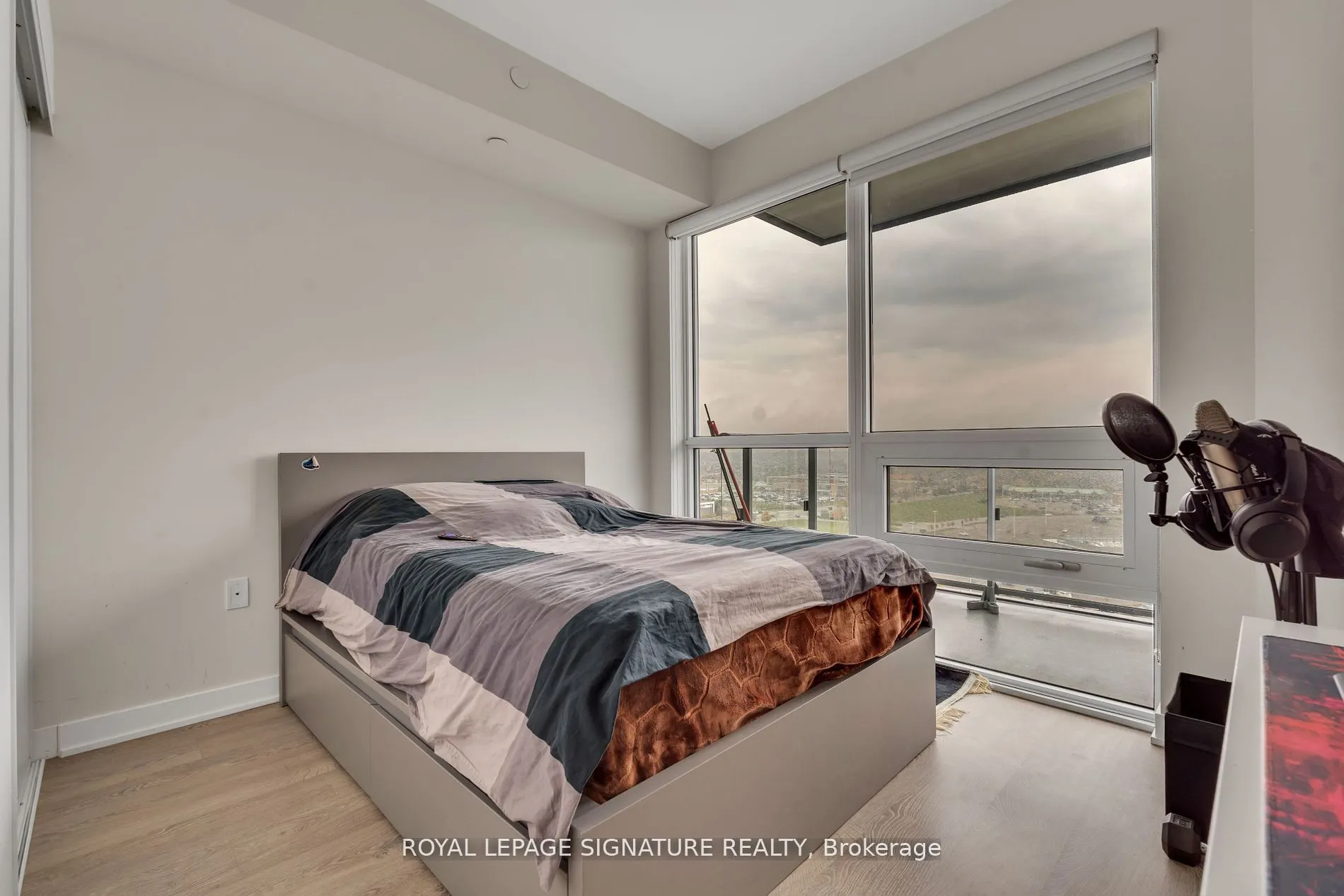4677 Glen Erin Drive, #1602