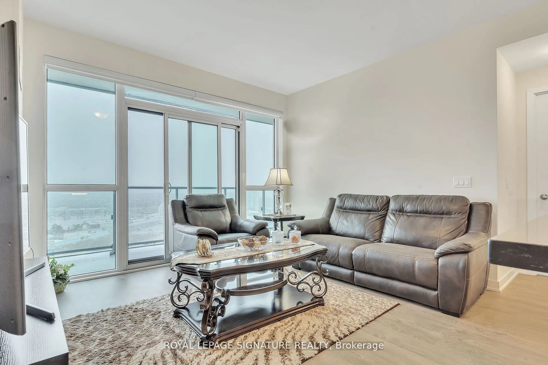 4677 Glen Erin Drive, #1602
