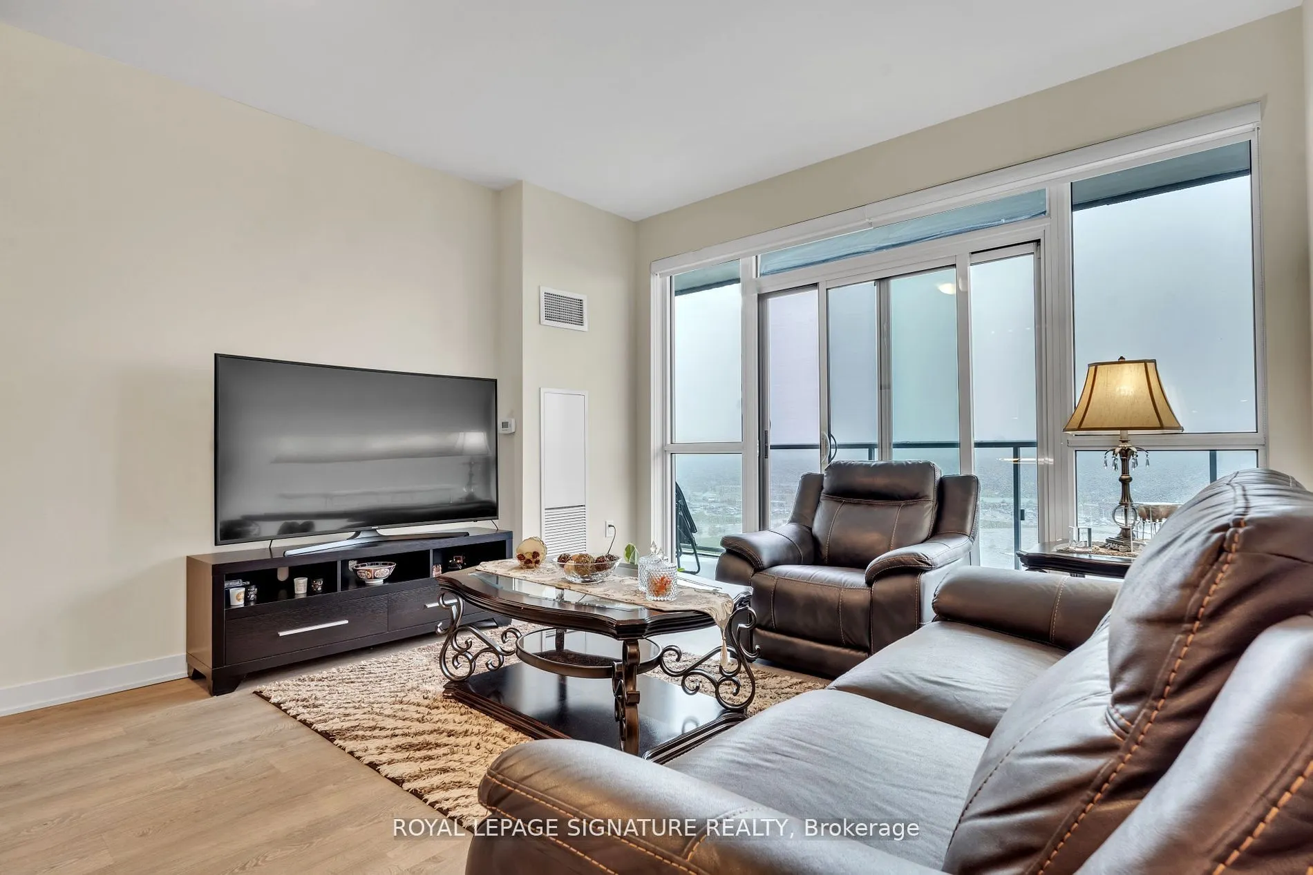 4677 Glen Erin Drive, #1602