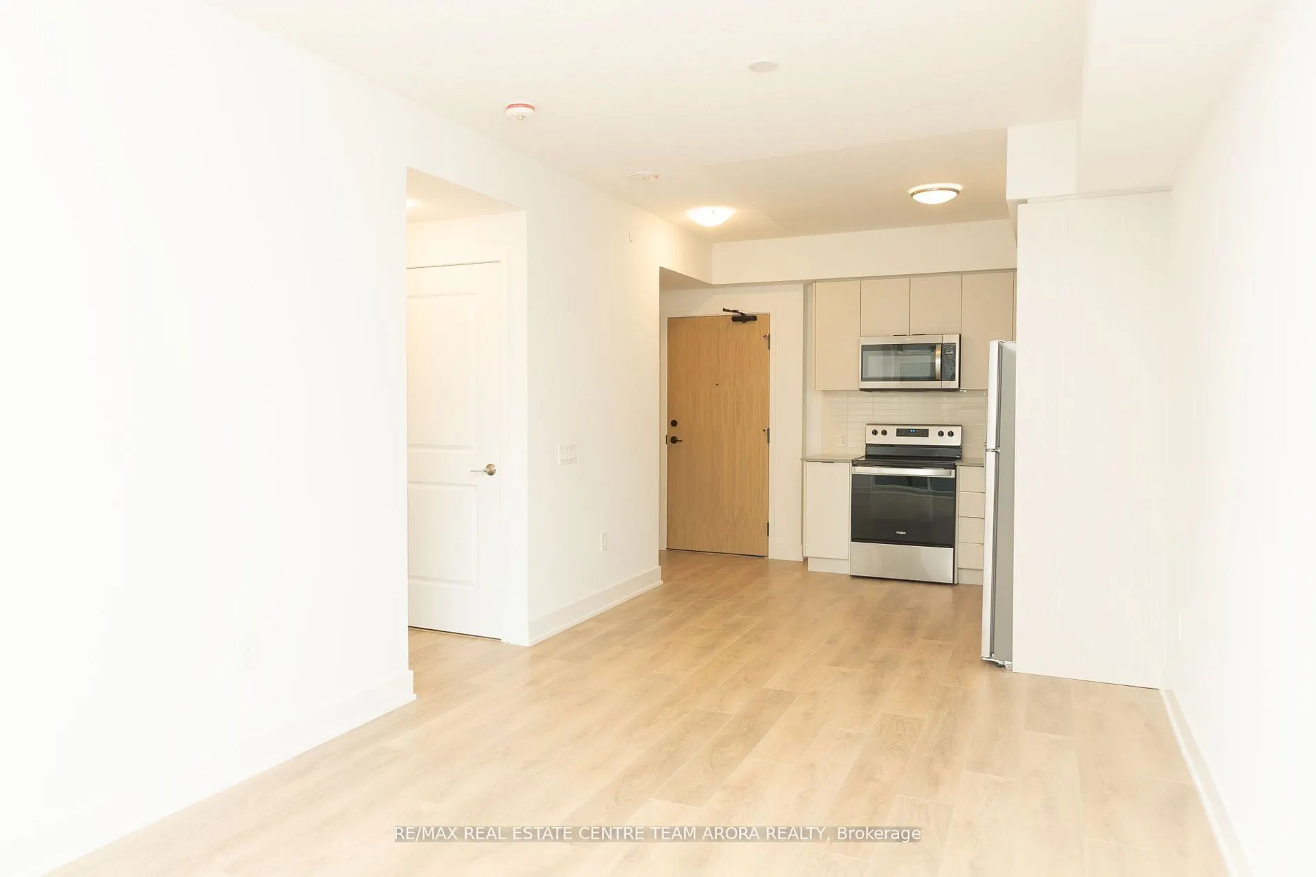 202 Burnhamthorpe Road E, #603