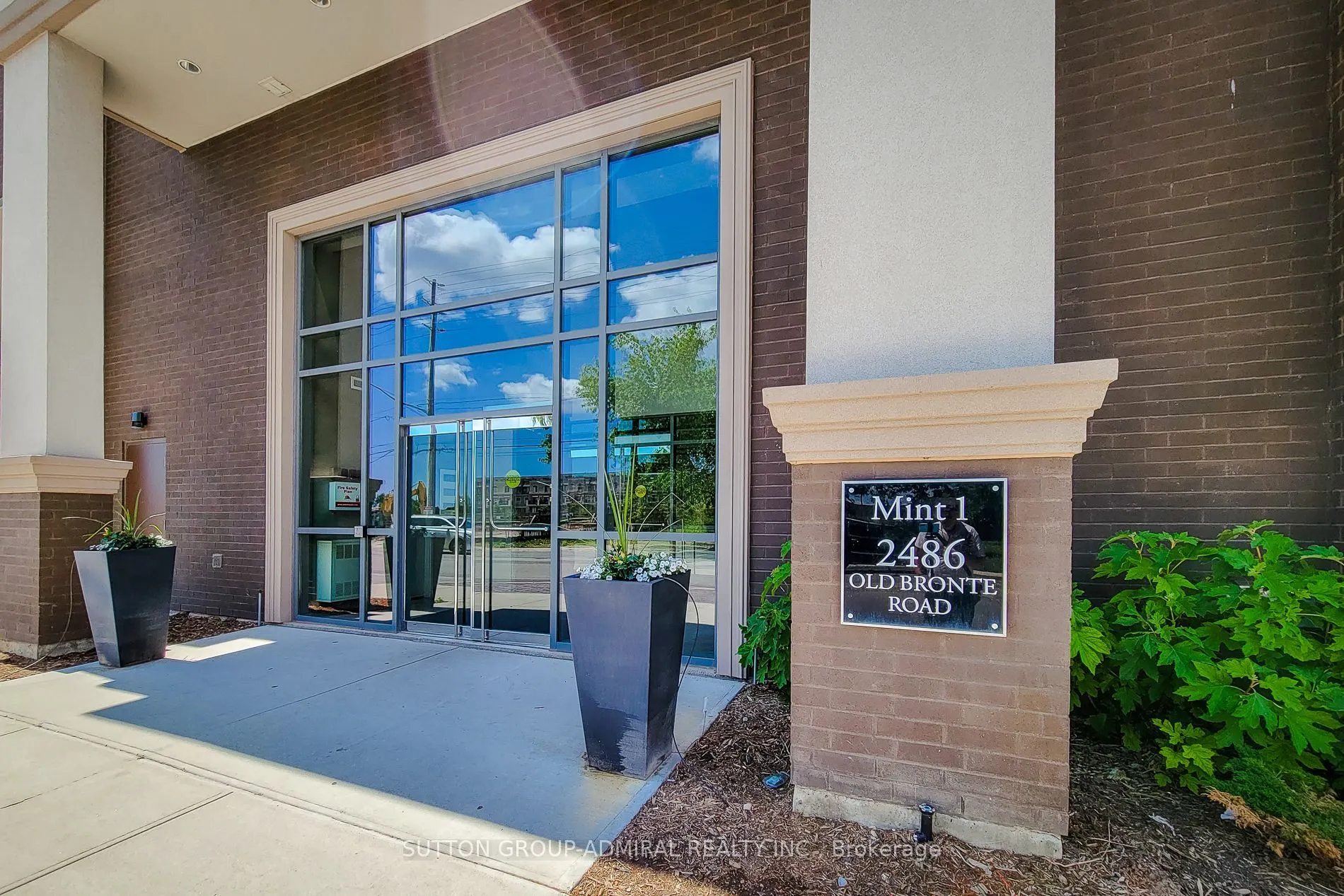 2486 Old Bronte Road, #622