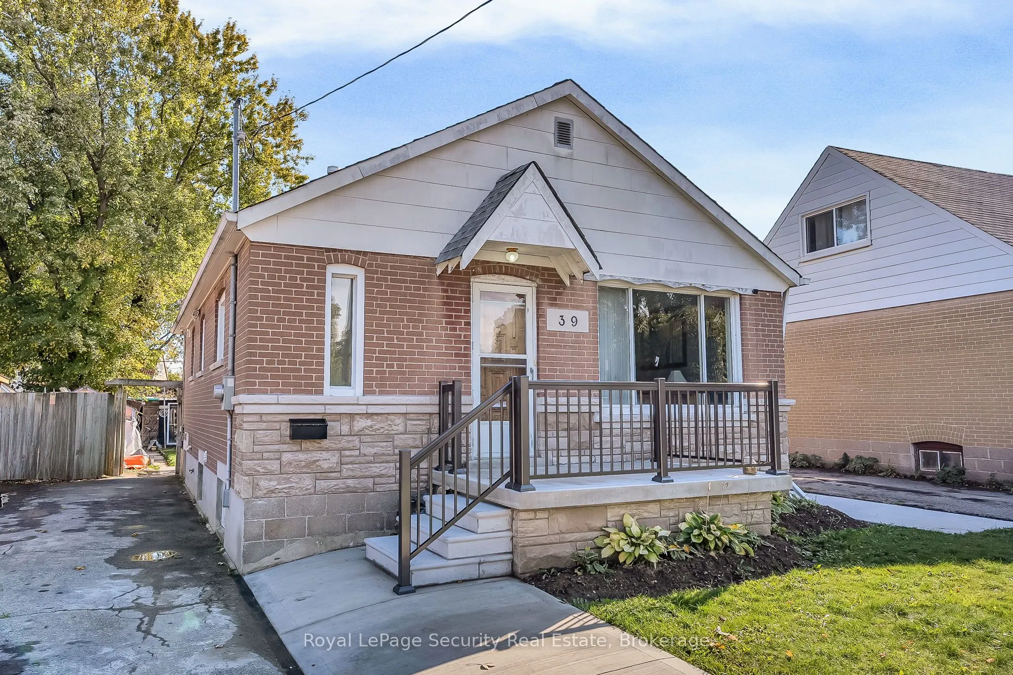 39 Boniface Avenue
