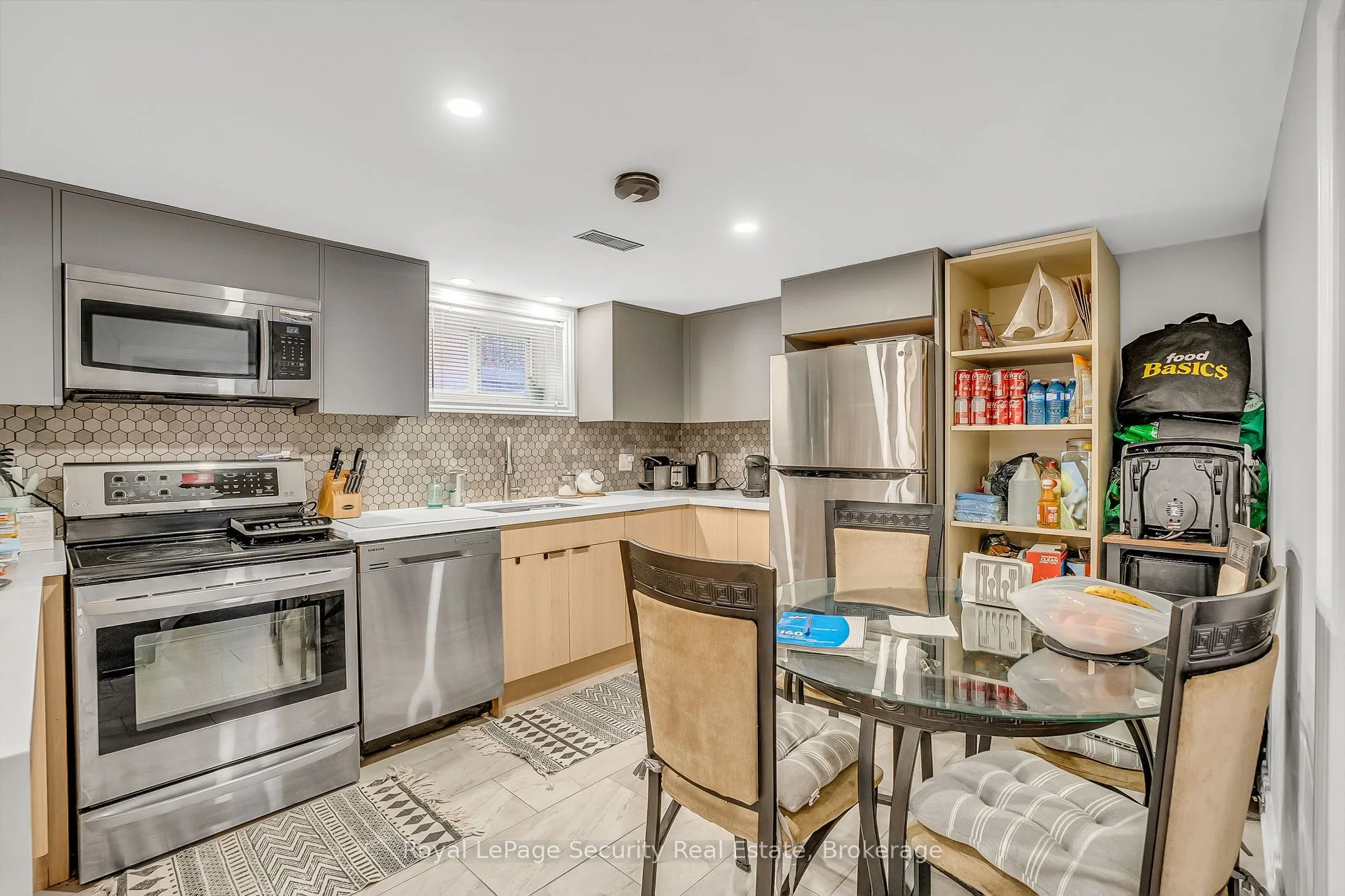 39 Boniface Avenue