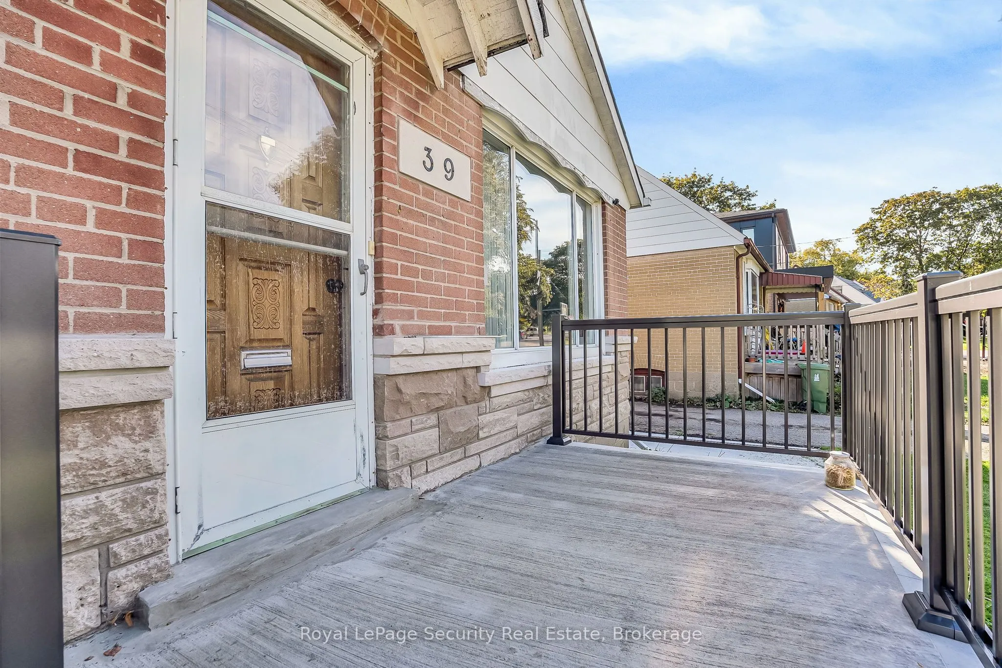 39 Boniface Avenue